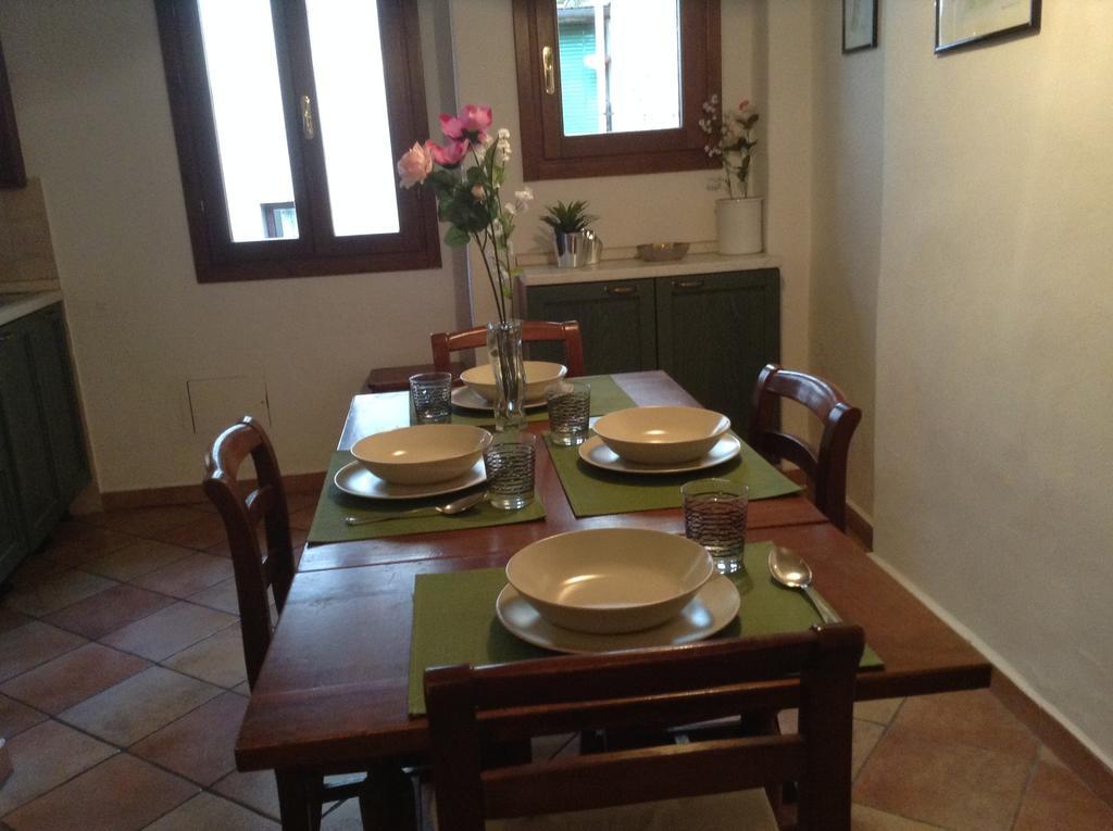 Apartamento Vellutini Number One Florencia Habitación foto
